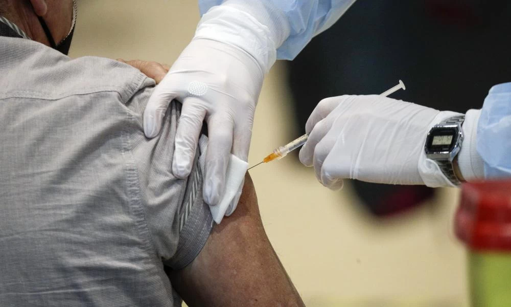 Ιταλία: Χορήγησαν τετραπλή δόση Pfizer σε 67χρονη κατά λάθος